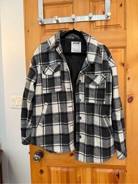 Garage Black & Gray Plaid Shacket